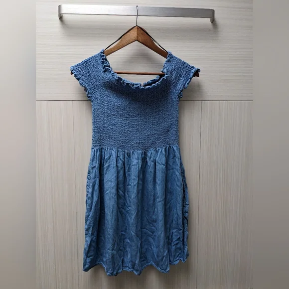 Minidress with pockets - Picture 1 of 4